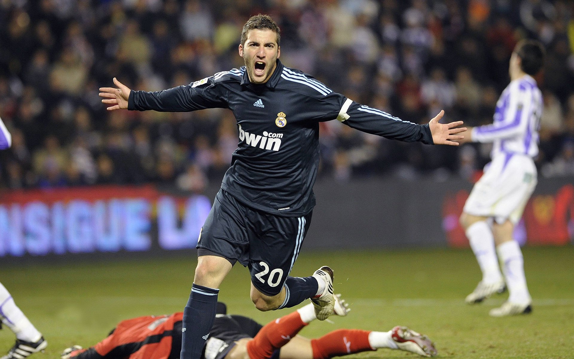 体育科技助推中国足球,加快数字化转型步伐,足球体育产业方案