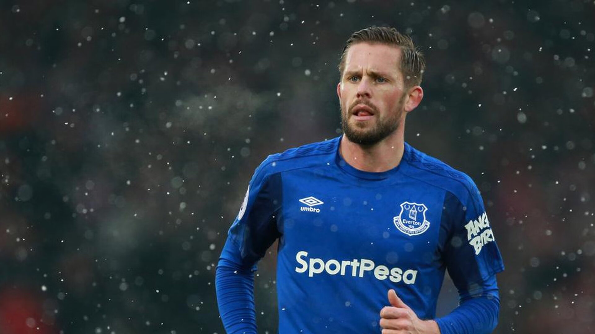 新星崛起：青年台球运动员的精彩表现，台球运动员科普